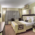 Grand Kurdoglu 4* 쿠사다시